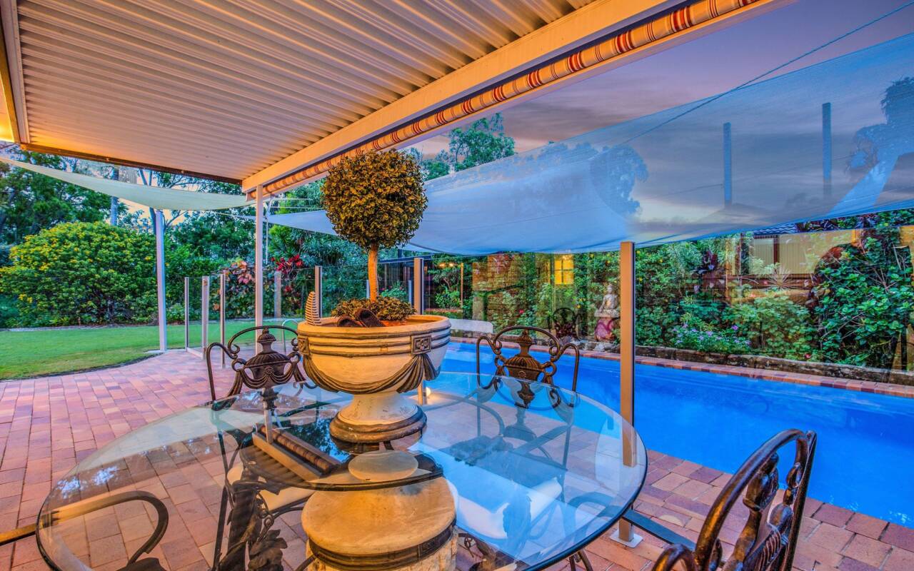 2 Crocus Way, Gaven, QLD 4211 AU