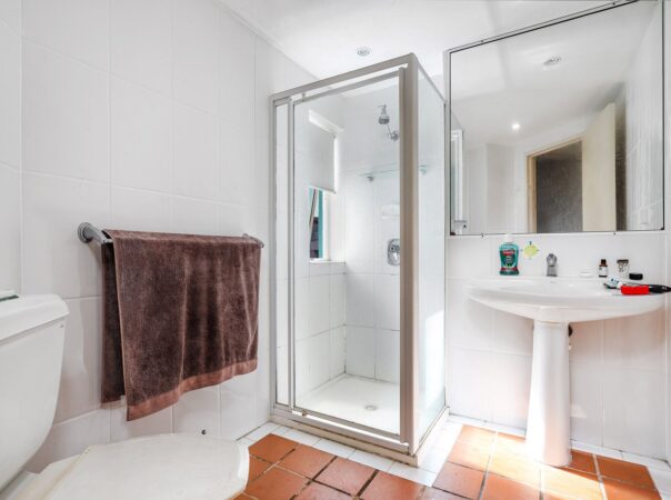 29/26 Old Burleigh Road, Surfers Paradise, QLD 4217 AU