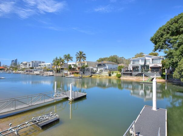 1/3 Pisa Court, Surfers Paradise, QLD 4217 AU