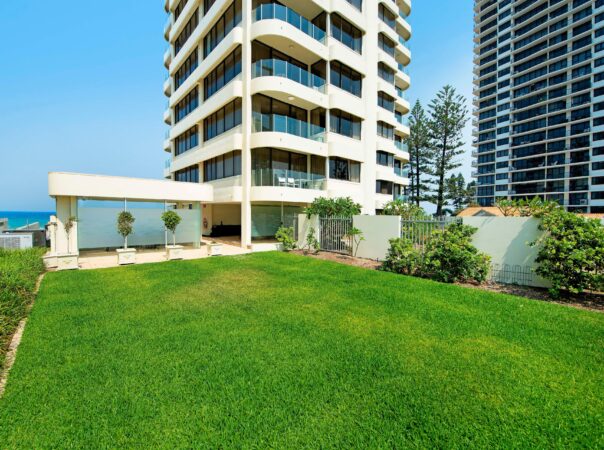 25/3 Garfield Terrace, Surfers Paradise, QLD 4217 AU