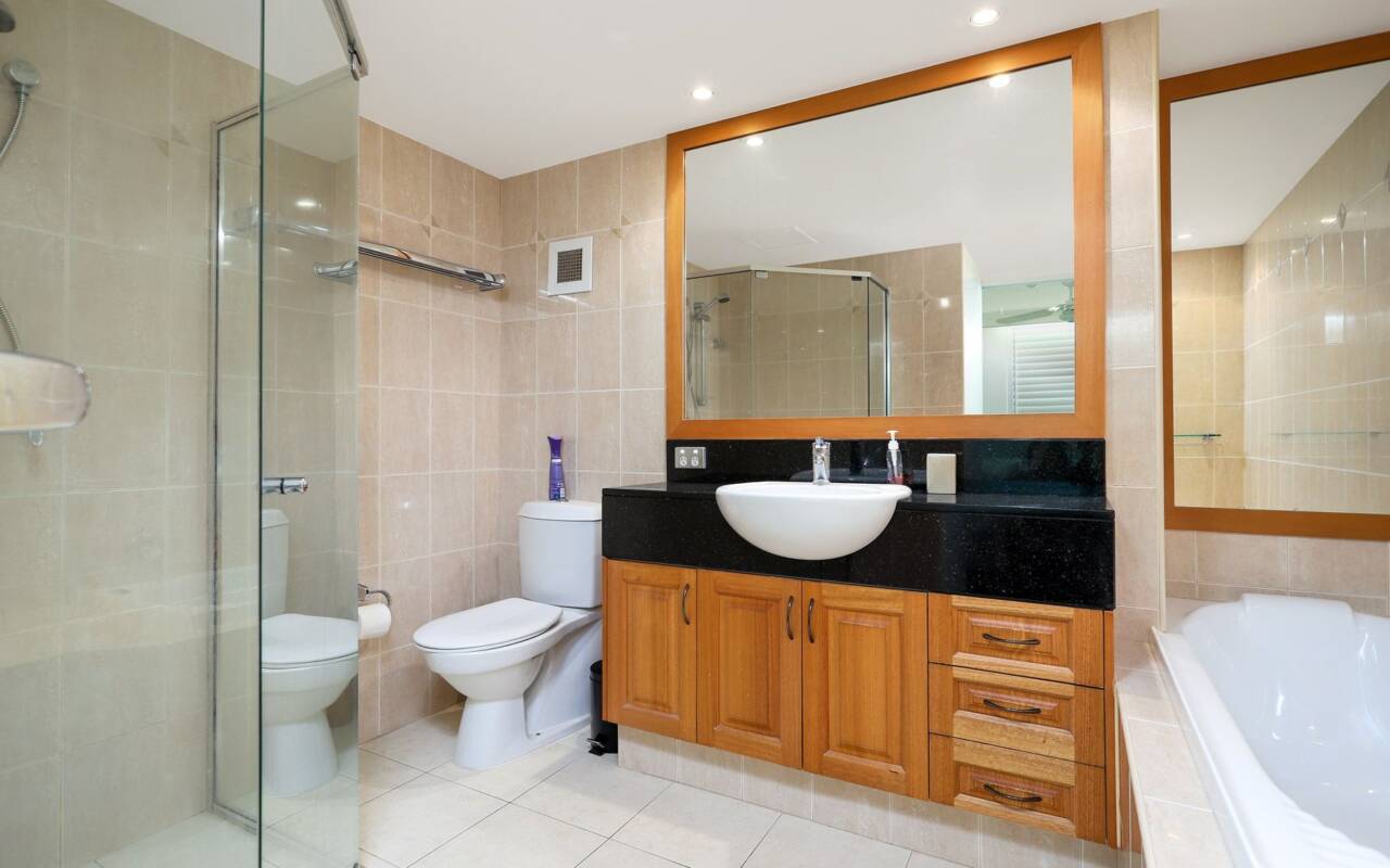 25/3 Garfield Terrace, Surfers Paradise, QLD 4217 AU