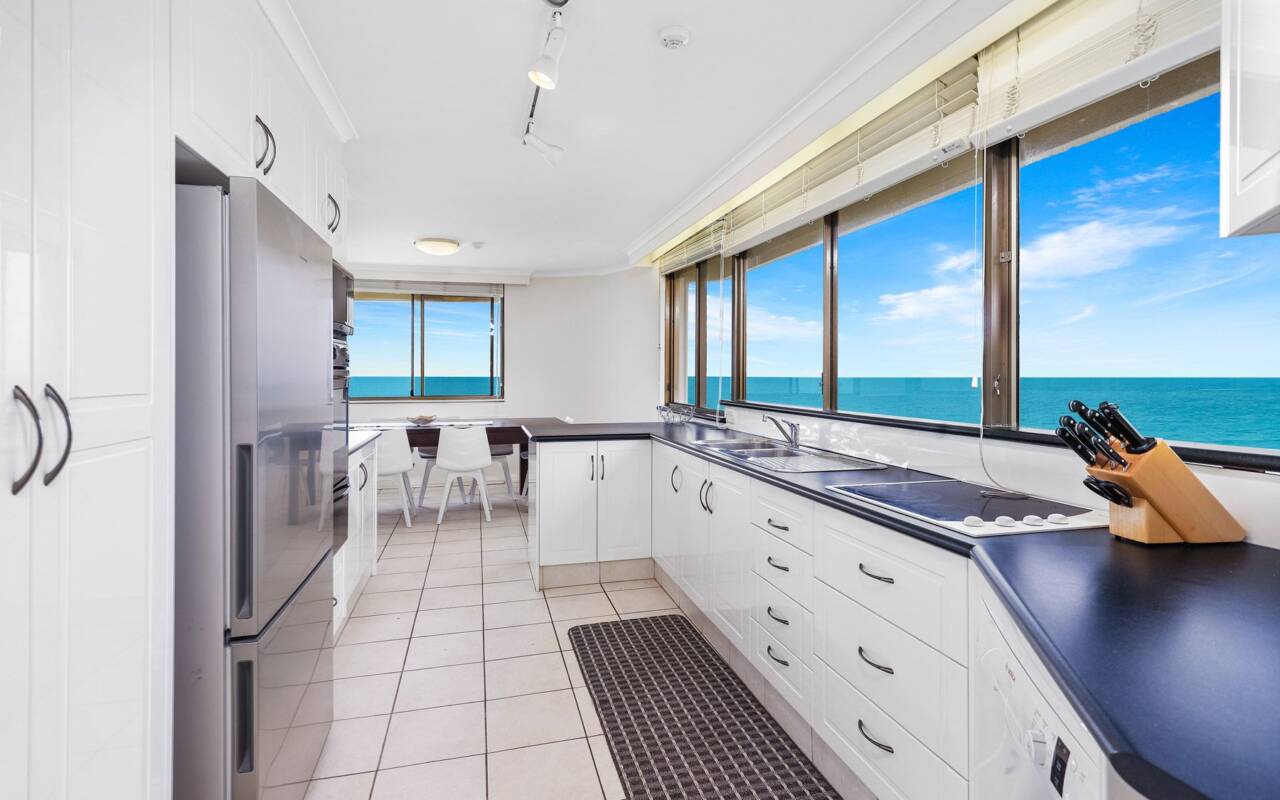 25/3 Garfield Terrace, Surfers Paradise, QLD 4217 AU