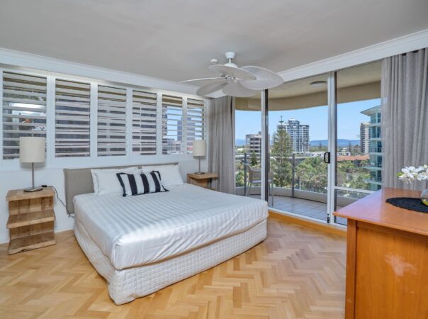 11/3 Garfield Terrace, Surfers Paradise, QLD 4217 AU