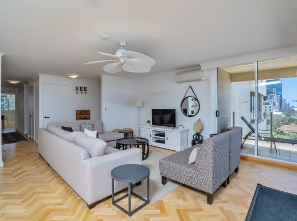 11/3 Garfield Terrace, Surfers Paradise, QLD 4217 AU