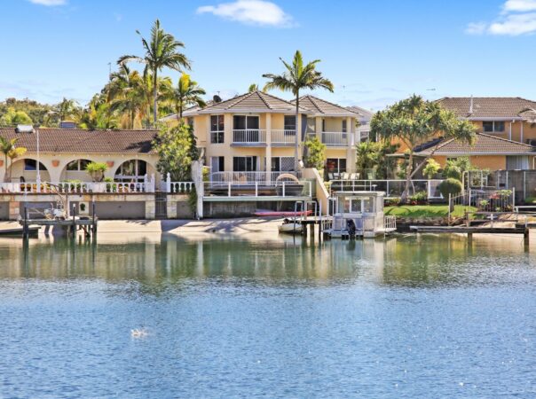 Villa 2/41 Sunrise Boulevard, Surfers Paradise, QLD 4217 AU