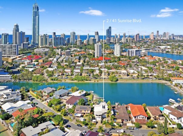 Villa 2/41 Sunrise Boulevard, Surfers Paradise, QLD 4217 AU