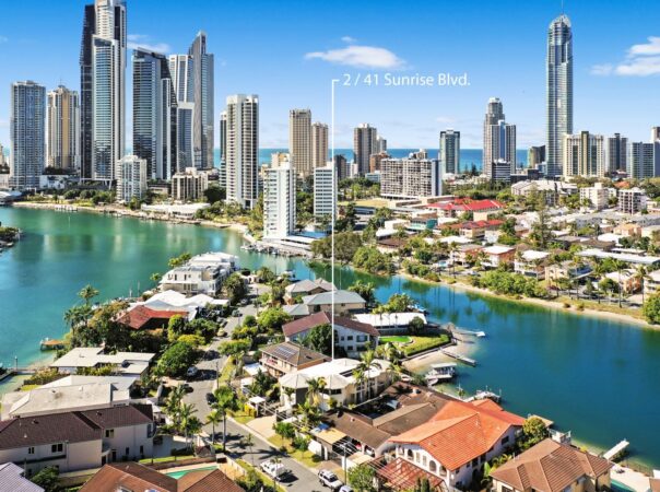 Villa 2/41 Sunrise Boulevard, Surfers Paradise, QLD 4217 AU