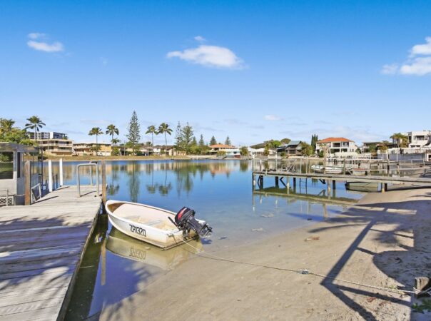 Villa 2/41 Sunrise Boulevard, Surfers Paradise, QLD 4217 AU