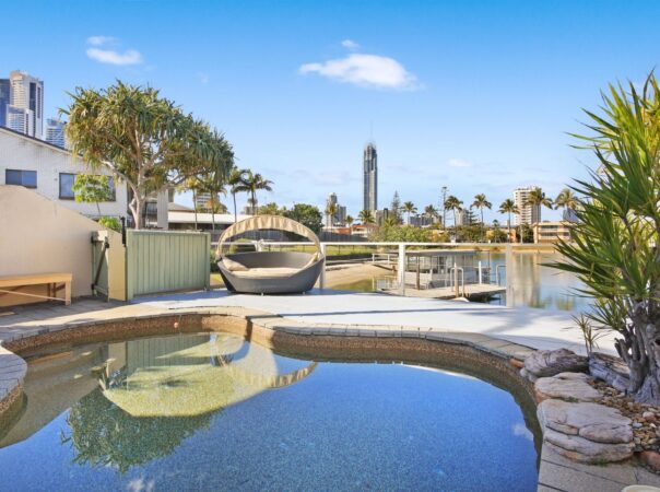 Villa 2/41 Sunrise Boulevard, Surfers Paradise, QLD 4217 AU