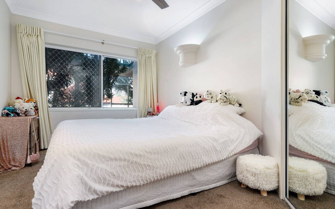12/26 Old Burleigh Road, Surfers Paradise, QLD 4217 AU