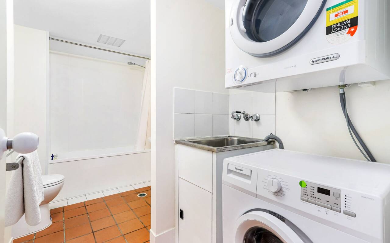 12/26 Old Burleigh Road, Surfers Paradise, QLD 4217 AU