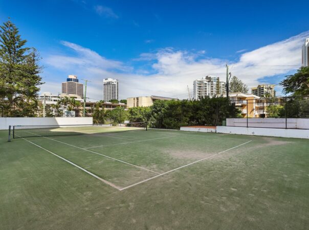 12/26 Old Burleigh Road, Surfers Paradise, QLD 4217 AU