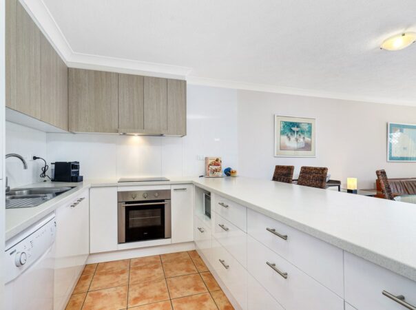 12/26 Old Burleigh Road, Surfers Paradise, QLD 4217 AU