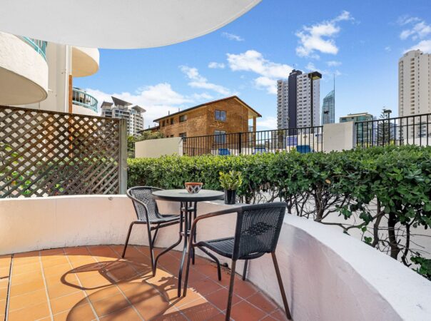 12/26 Old Burleigh Road, Surfers Paradise, QLD 4217 AU