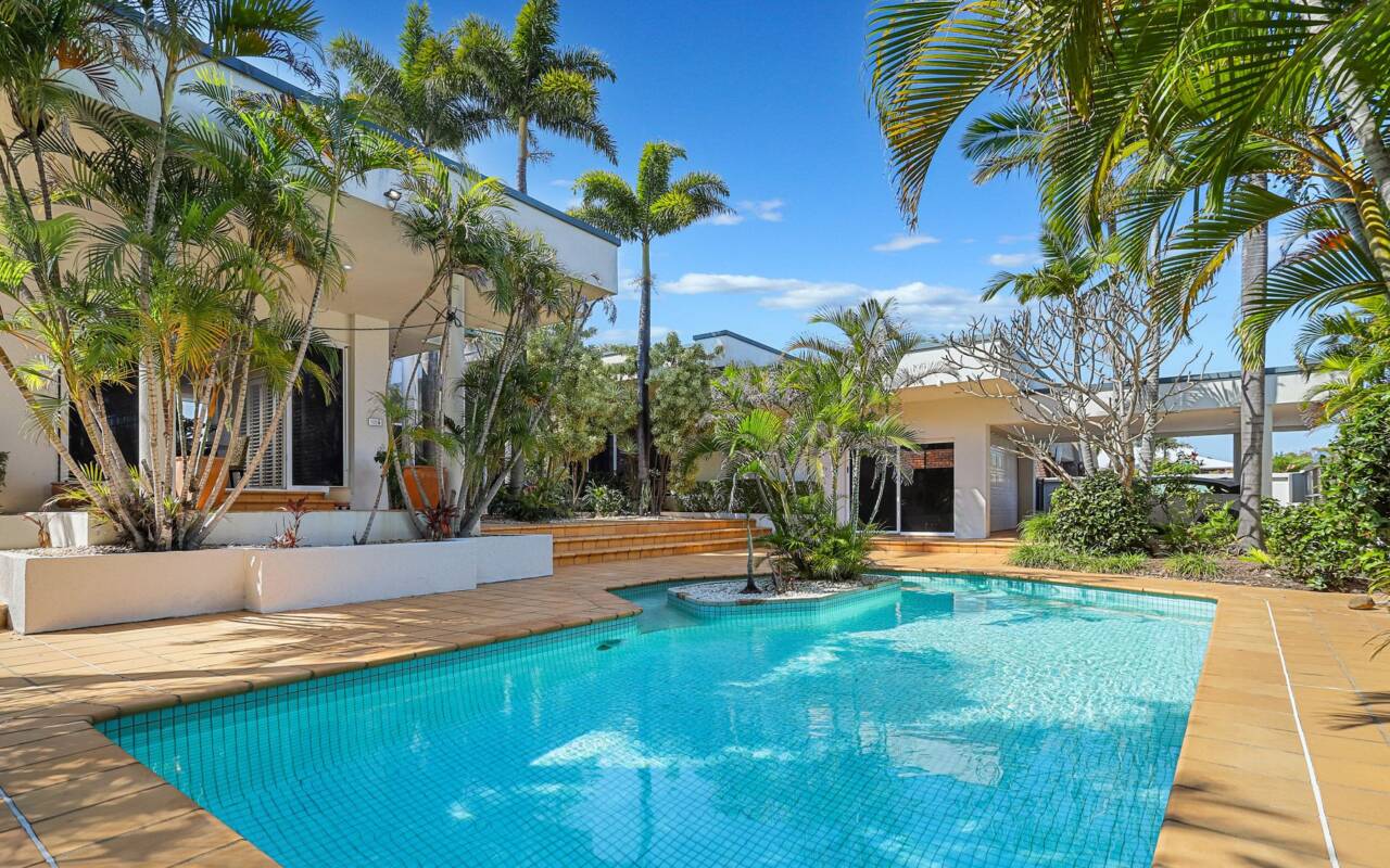 31 Norseman Court, Paradise Waters, Qld 4217 AU