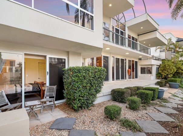 31 Norseman Court, Paradise Waters, Qld 4217 AU