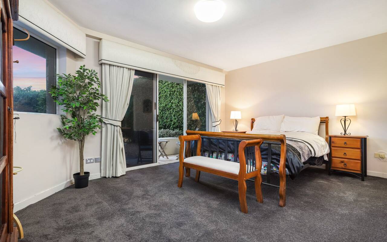 31 Norseman Court, Paradise Waters, Qld 4217 AU