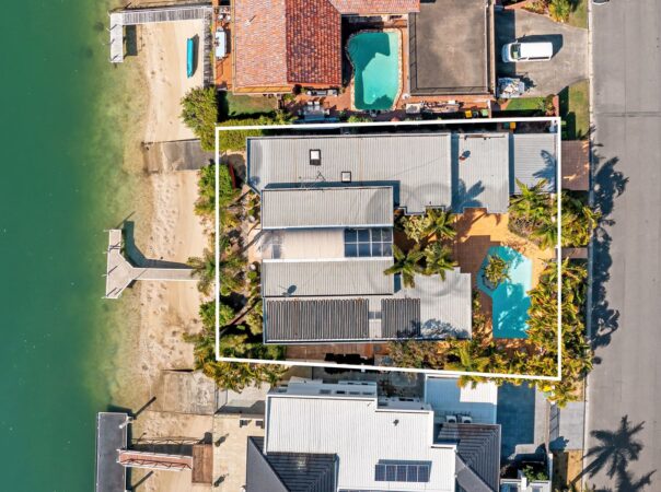 31 Norseman Court, Paradise Waters, Qld 4217 AU
