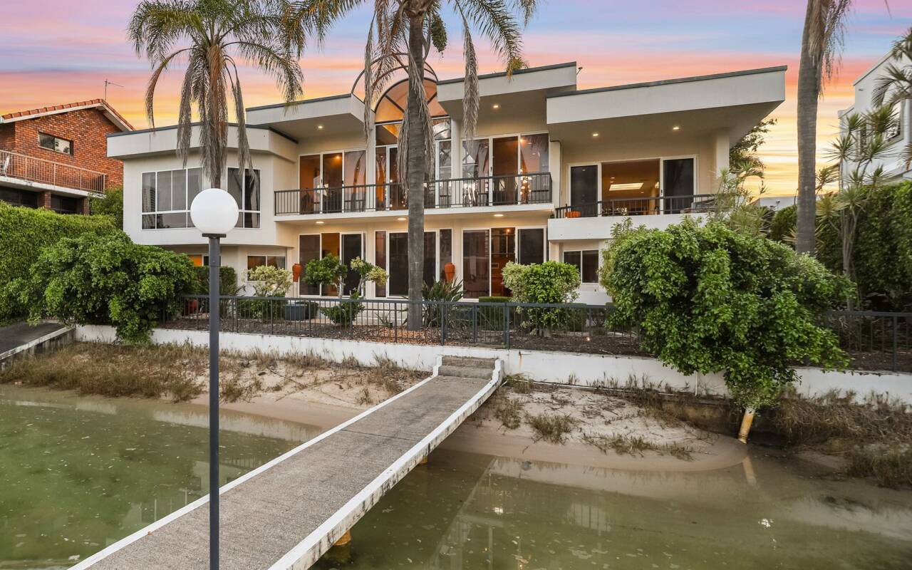 31 Norseman Court, Paradise Waters, Qld 4217 AU