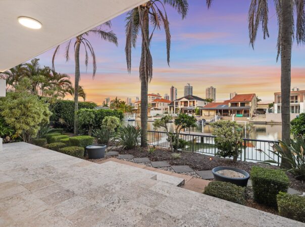 31 Norseman Court, Paradise Waters, Qld 4217 AU