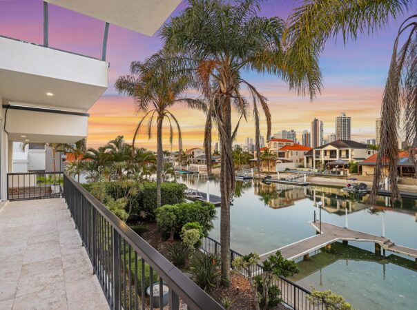 31 Norseman Court, Paradise Waters, Qld 4217 AU