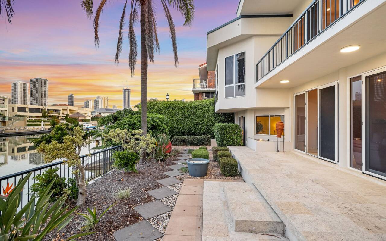 31 Norseman Court, Paradise Waters, Qld 4217 AU