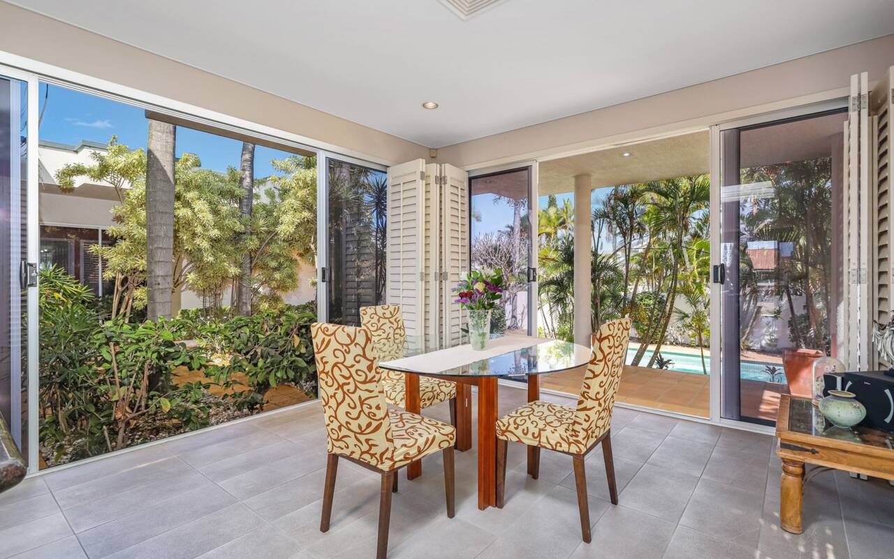 31 Norseman Court, Paradise Waters, Qld 4217 AU