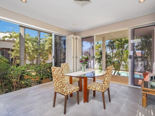 31 Norseman Court, Paradise Waters, Qld 4217 AU