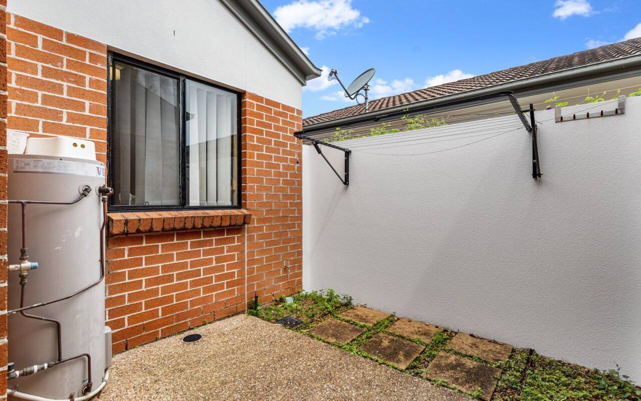 61A/64 Gilston Road, Nerang, QLD 4211 AU