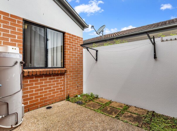 61A/64 Gilston Road, Nerang, QLD 4211 AU