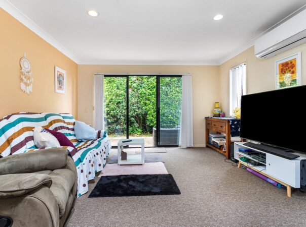 61A/64 Gilston Road, Nerang, QLD 4211 AU