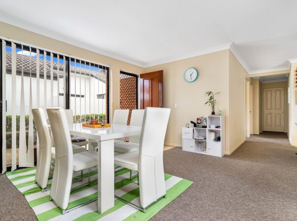 61A/64 Gilston Road, Nerang, QLD 4211 AU