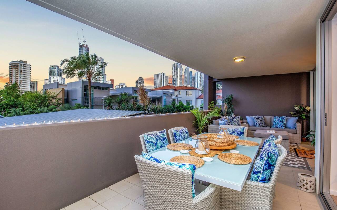 14/53 Darrambal Street, Surfers Paradise, QLD 4217 AU
