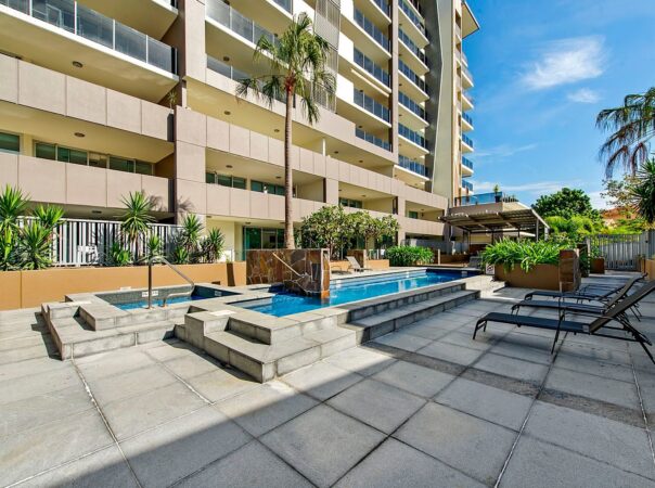 14/53 Darrambal Street, Surfers Paradise, QLD 4217 AU