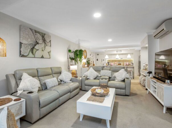 14/53 Darrambal Street, Surfers Paradise, QLD 4217 AU