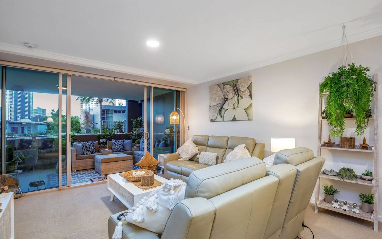 14/53 Darrambal Street, Surfers Paradise, QLD 4217 AU