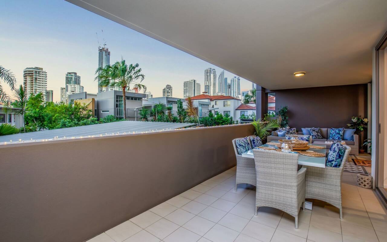 14/53 Darrambal Street, Surfers Paradise, QLD 4217 AU