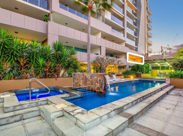 14/53 Darrambal Street, Surfers Paradise, QLD 4217 AU