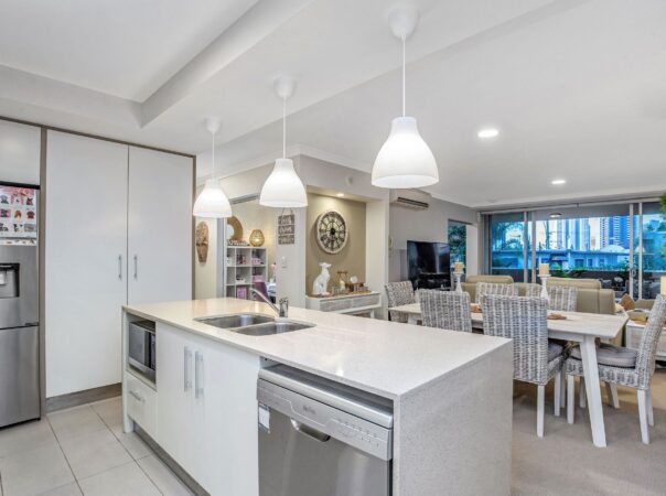 14/53 Darrambal Street, Surfers Paradise, QLD 4217 AU