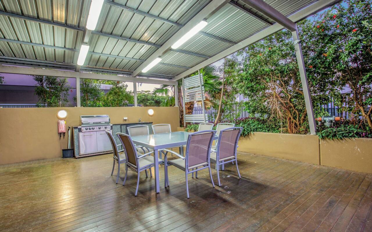 14/53 Darrambal Street, Surfers Paradise, QLD 4217 AU