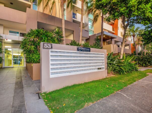 14/53 Darrambal Street, Surfers Paradise, QLD 4217 AU
