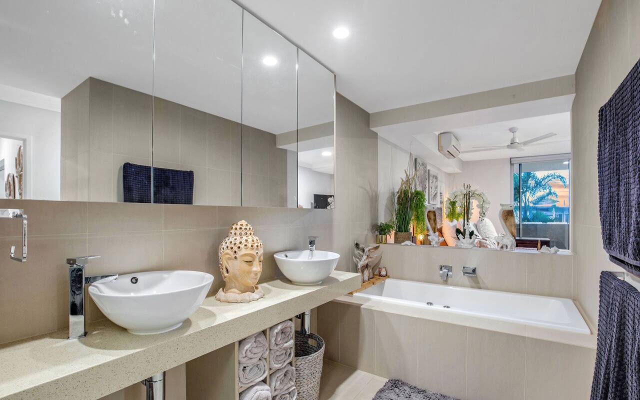 14/53 Darrambal Street, Surfers Paradise, QLD 4217 AU