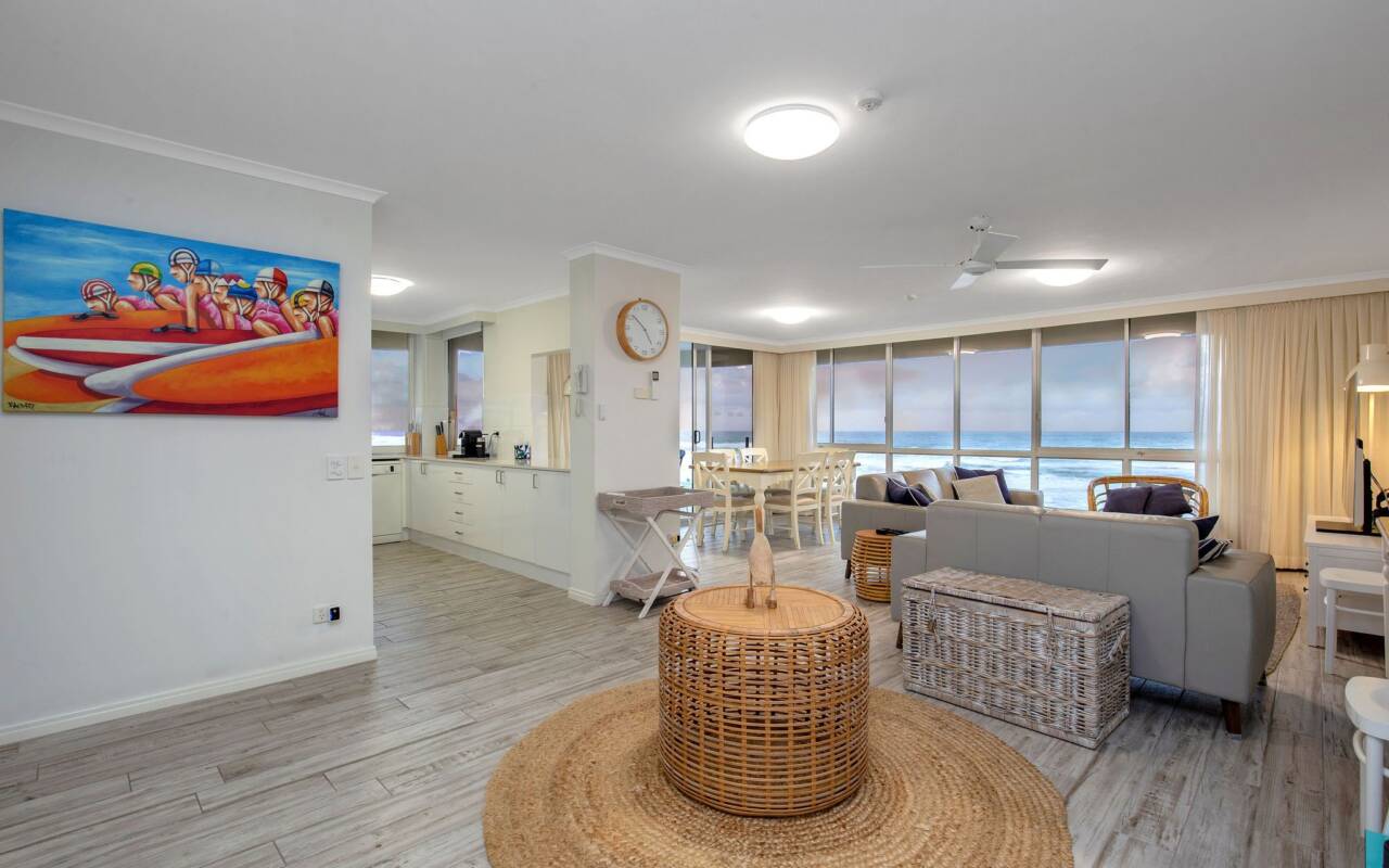2/3 Garfield Terrace, Surfers Paradise, QLD 4217 AU