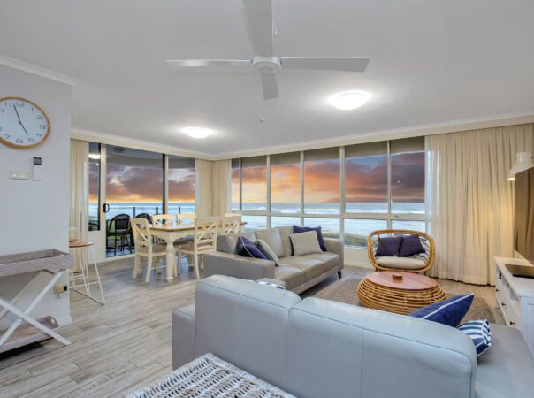 2/3 Garfield Terrace, Surfers Paradise, QLD 4217 AU