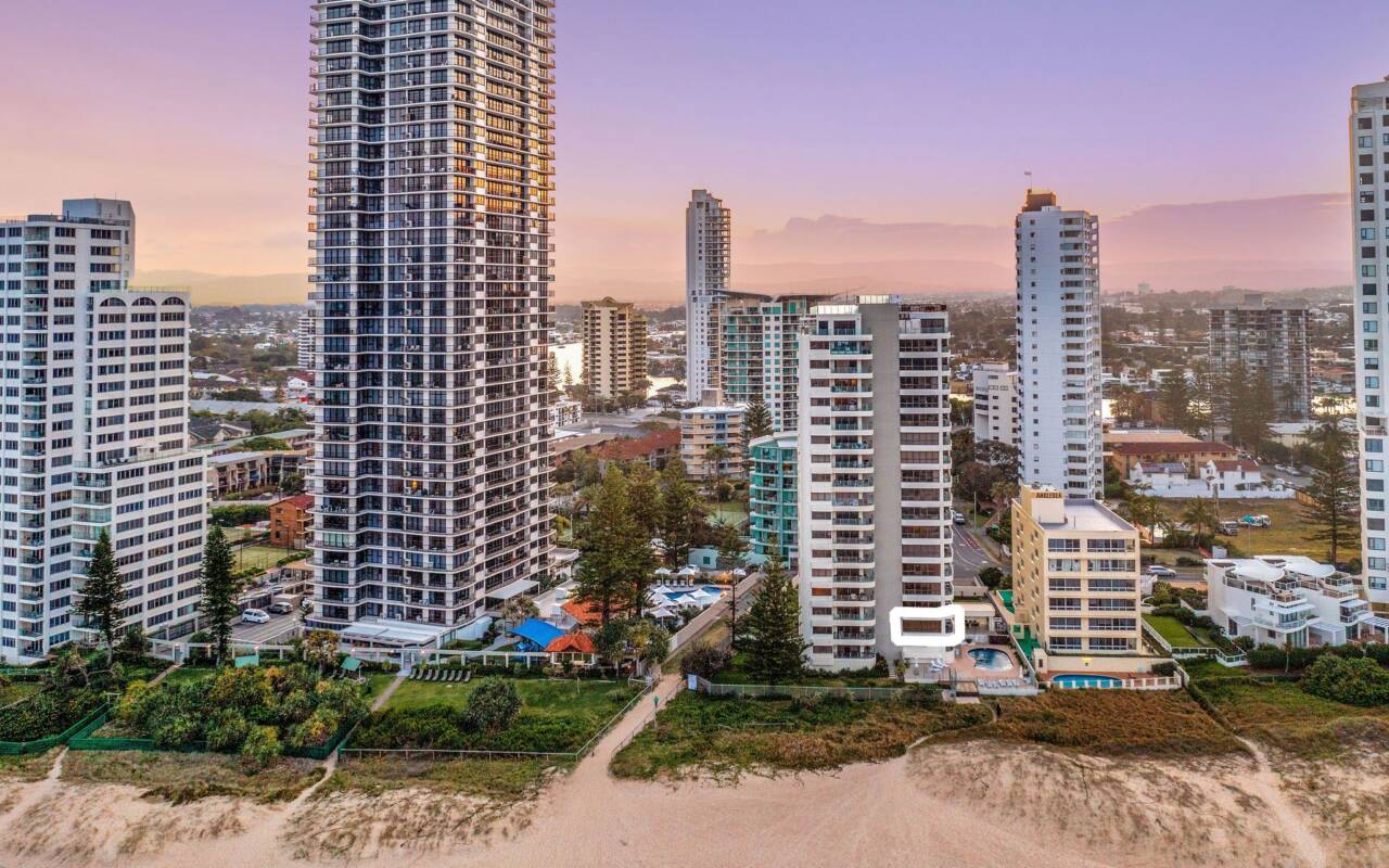 2/3 Garfield Terrace, Surfers Paradise, QLD 4217 AU