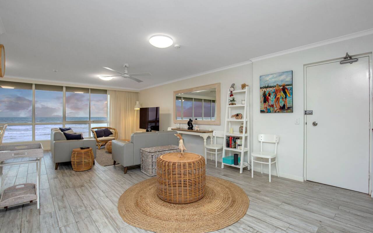 2/3 Garfield Terrace, Surfers Paradise, QLD 4217 AU