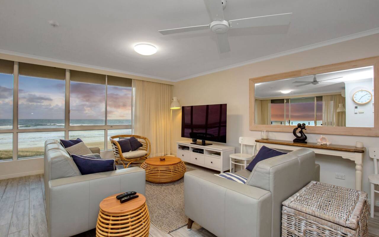 2/3 Garfield Terrace, Surfers Paradise, QLD 4217 AU