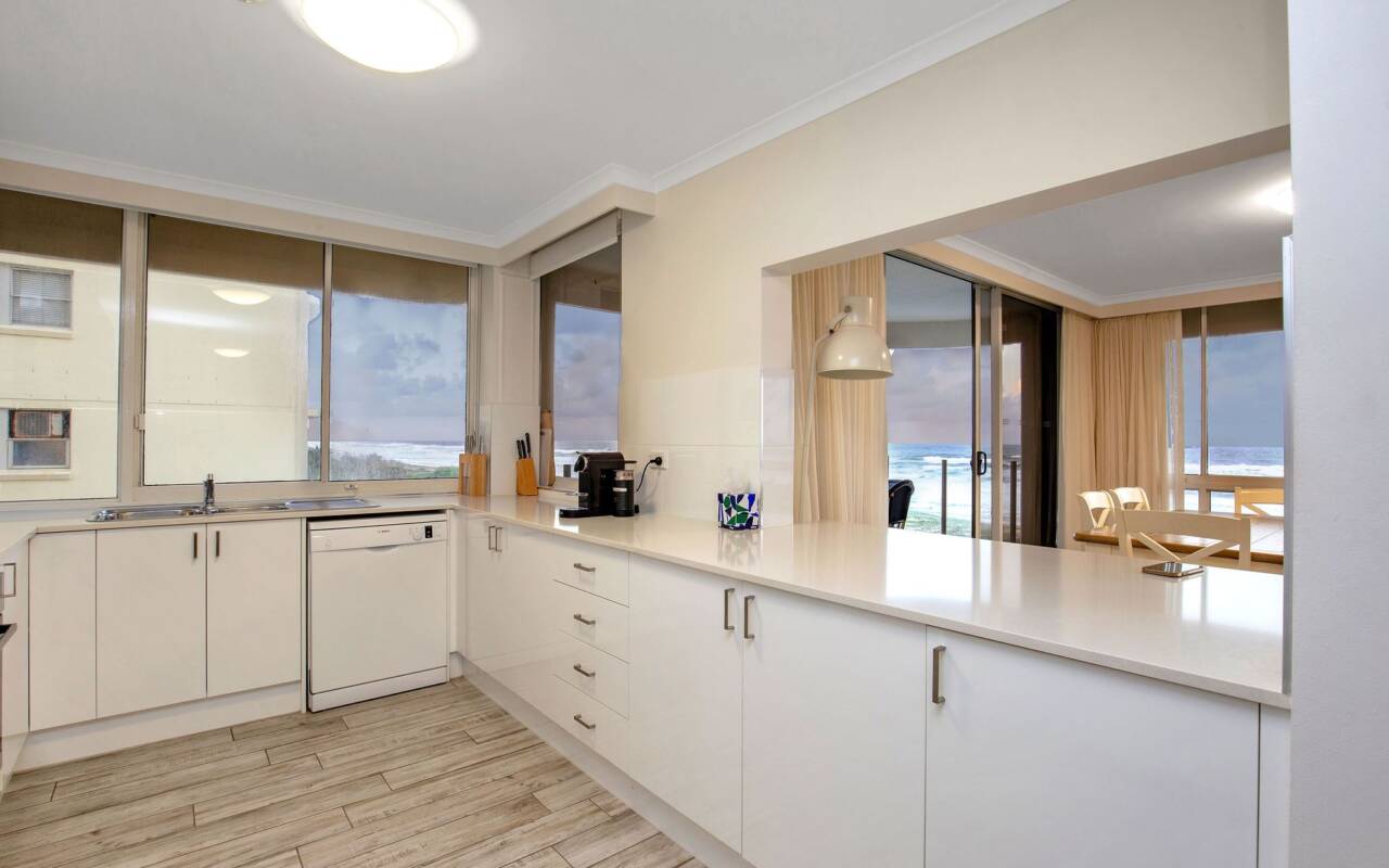 2/3 Garfield Terrace, Surfers Paradise, QLD 4217 AU