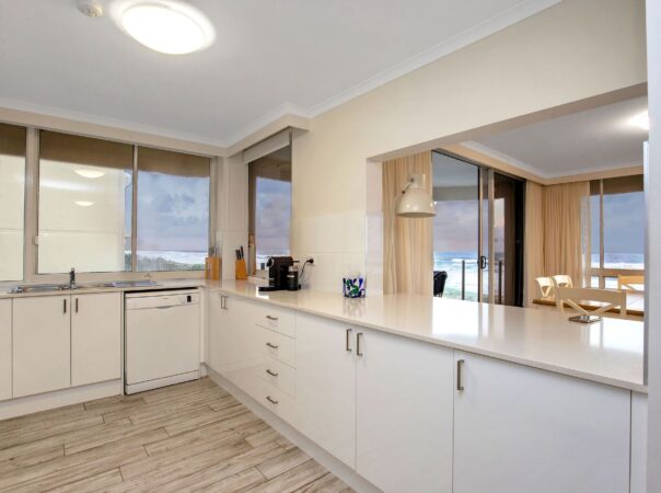 2/3 Garfield Terrace, Surfers Paradise, QLD 4217 AU