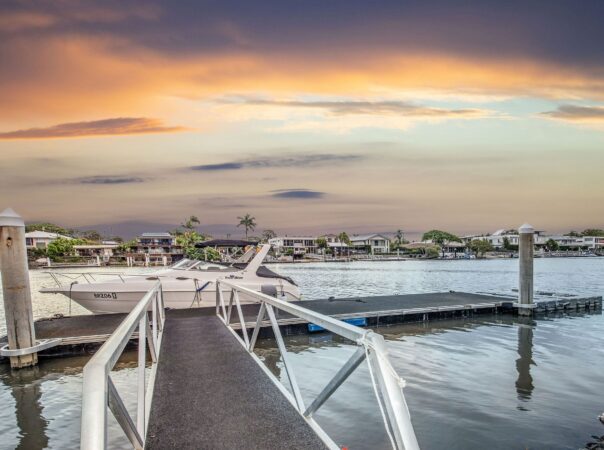175 Stanhill Drive, Surfers Paradise, QLD 4217 AU